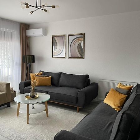 Apartment Prizreni-Free Private Parking المظهر الخارجي الصورة