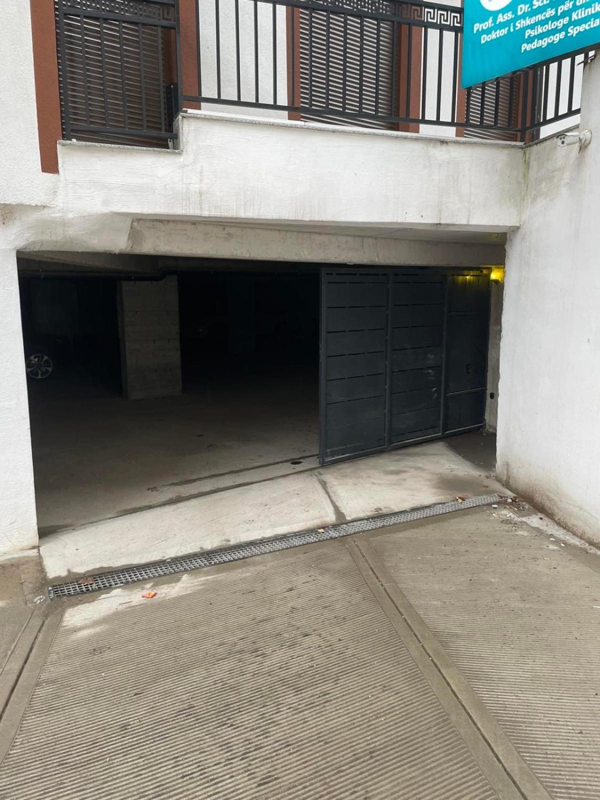 Apartment Prizreni-Free Private Parking المظهر الخارجي الصورة