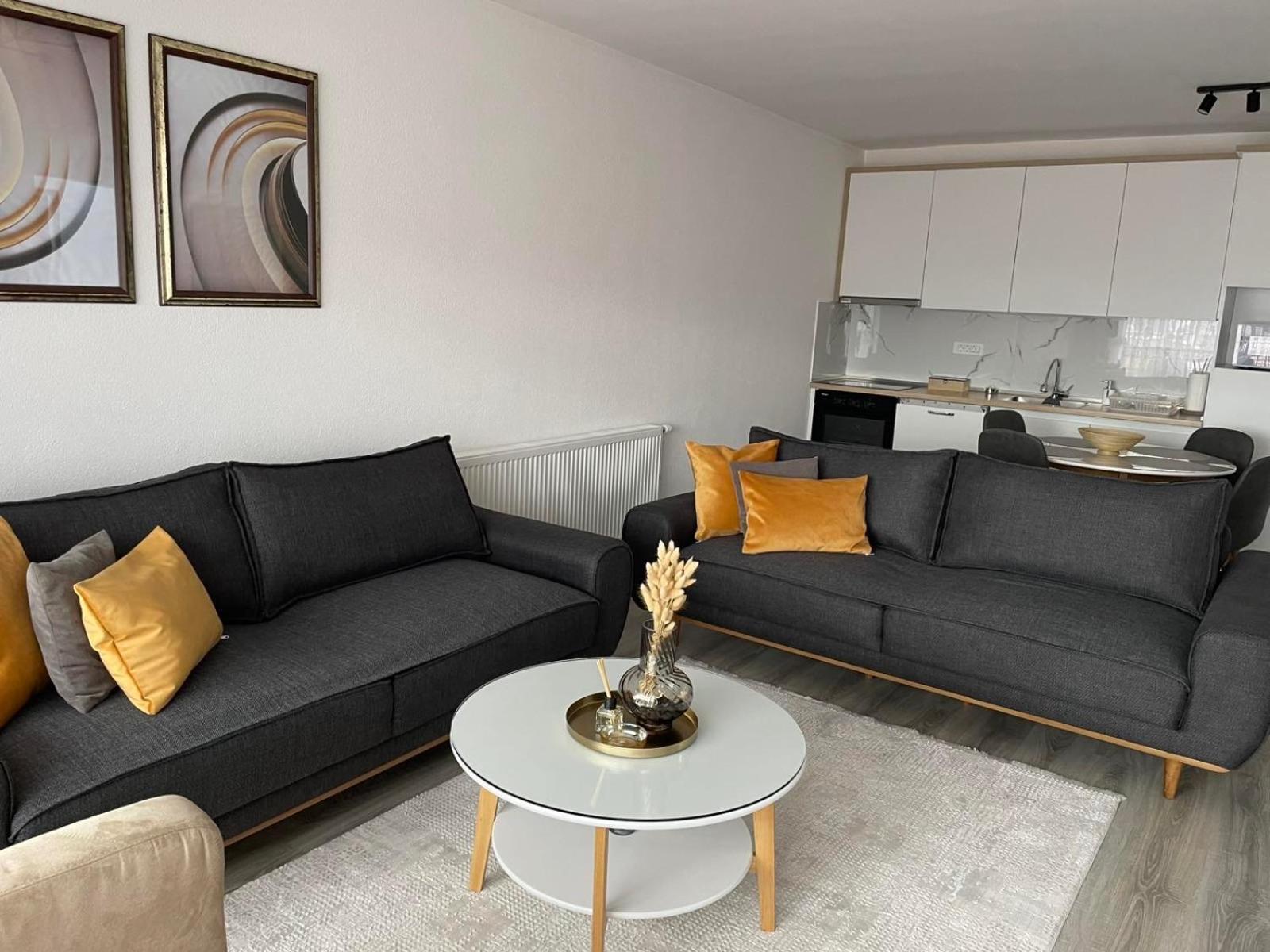 Apartment Prizreni-Free Private Parking المظهر الخارجي الصورة