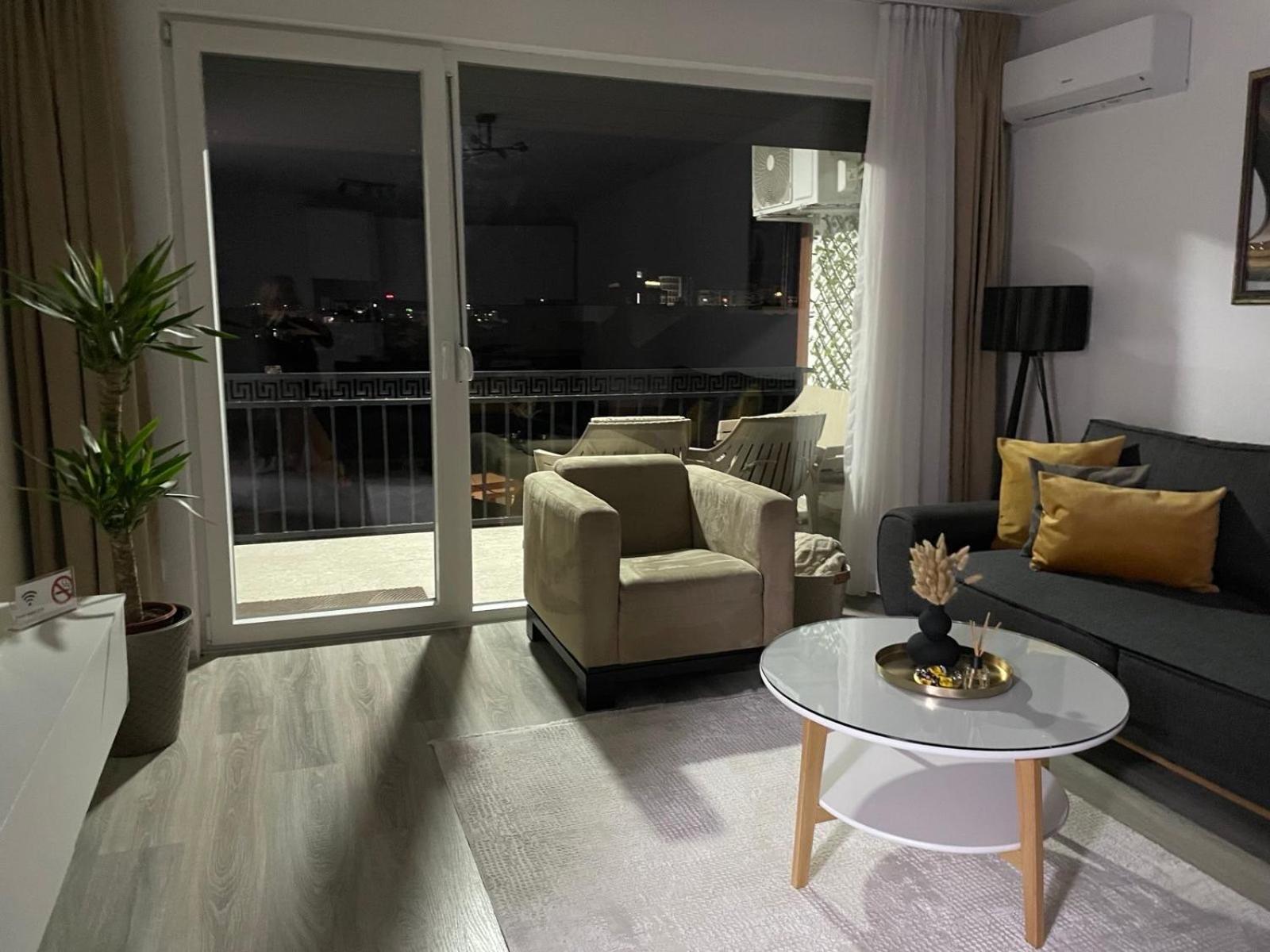 Apartment Prizreni-Free Private Parking المظهر الخارجي الصورة