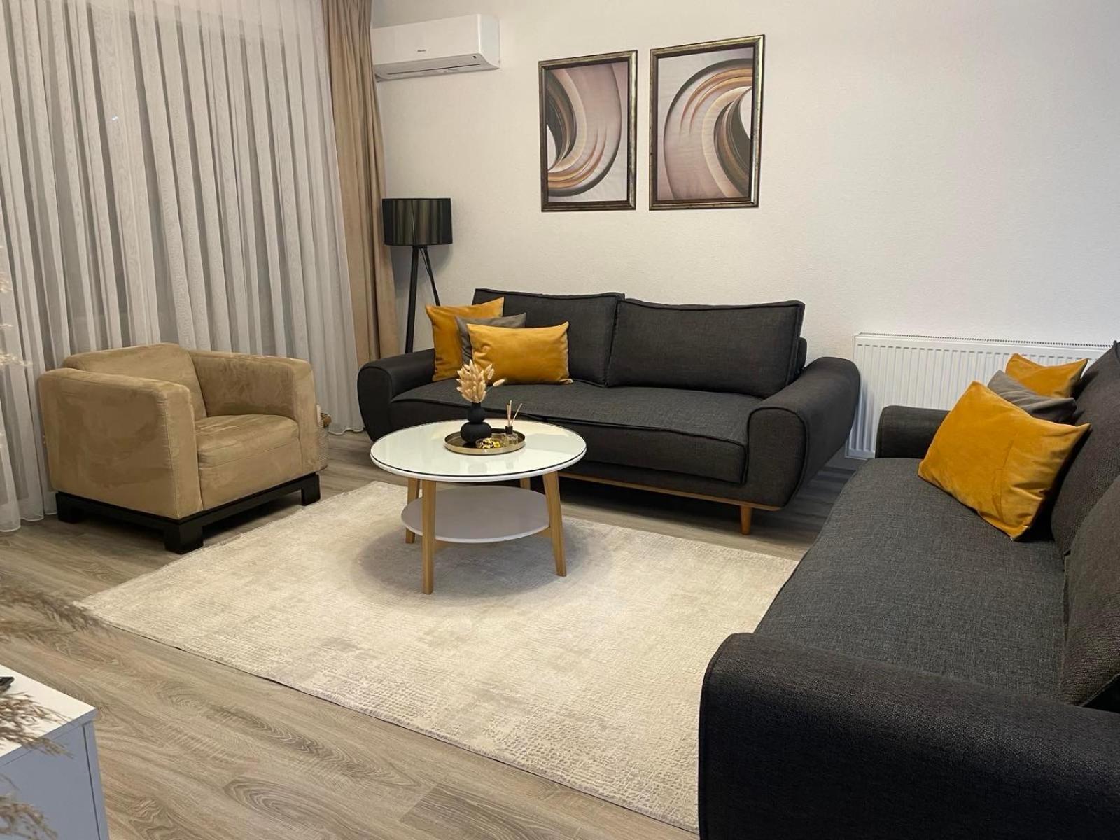 Apartment Prizreni-Free Private Parking المظهر الخارجي الصورة