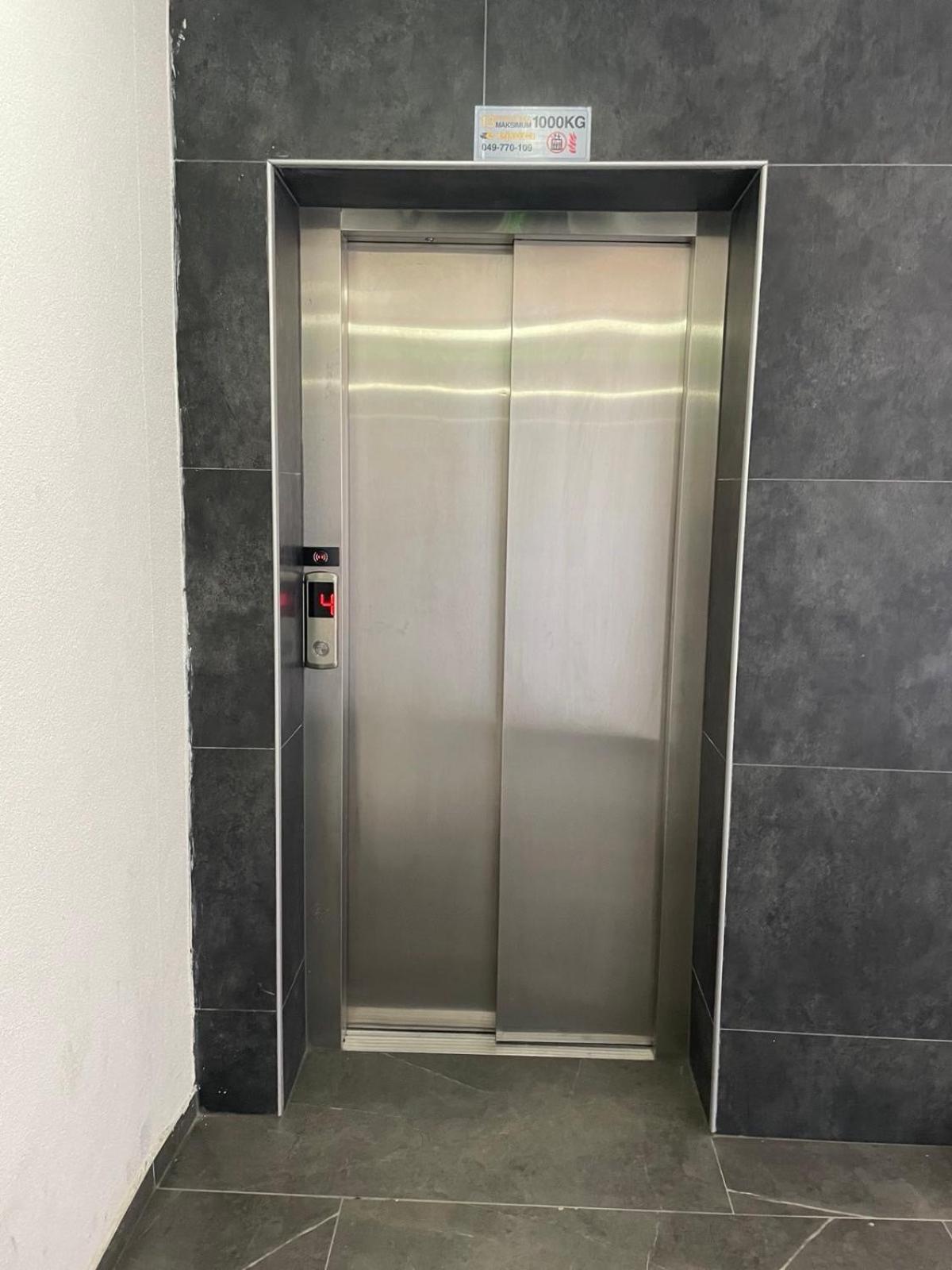 Apartment Prizreni-Free Private Parking المظهر الخارجي الصورة