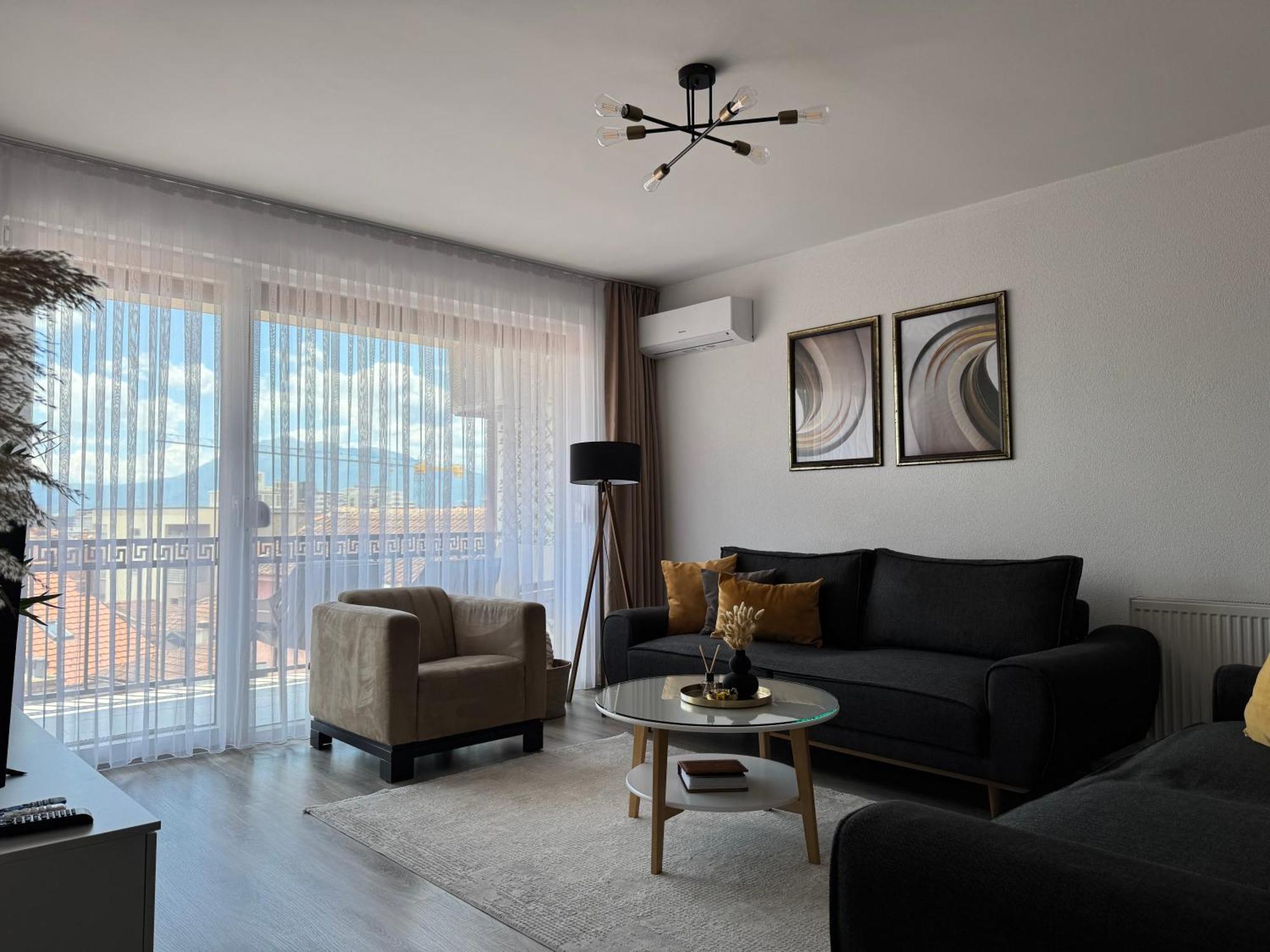 Apartment Prizreni-Free Private Parking المظهر الخارجي الصورة